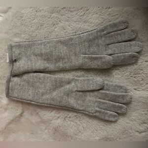 Gray Ugg gloves
